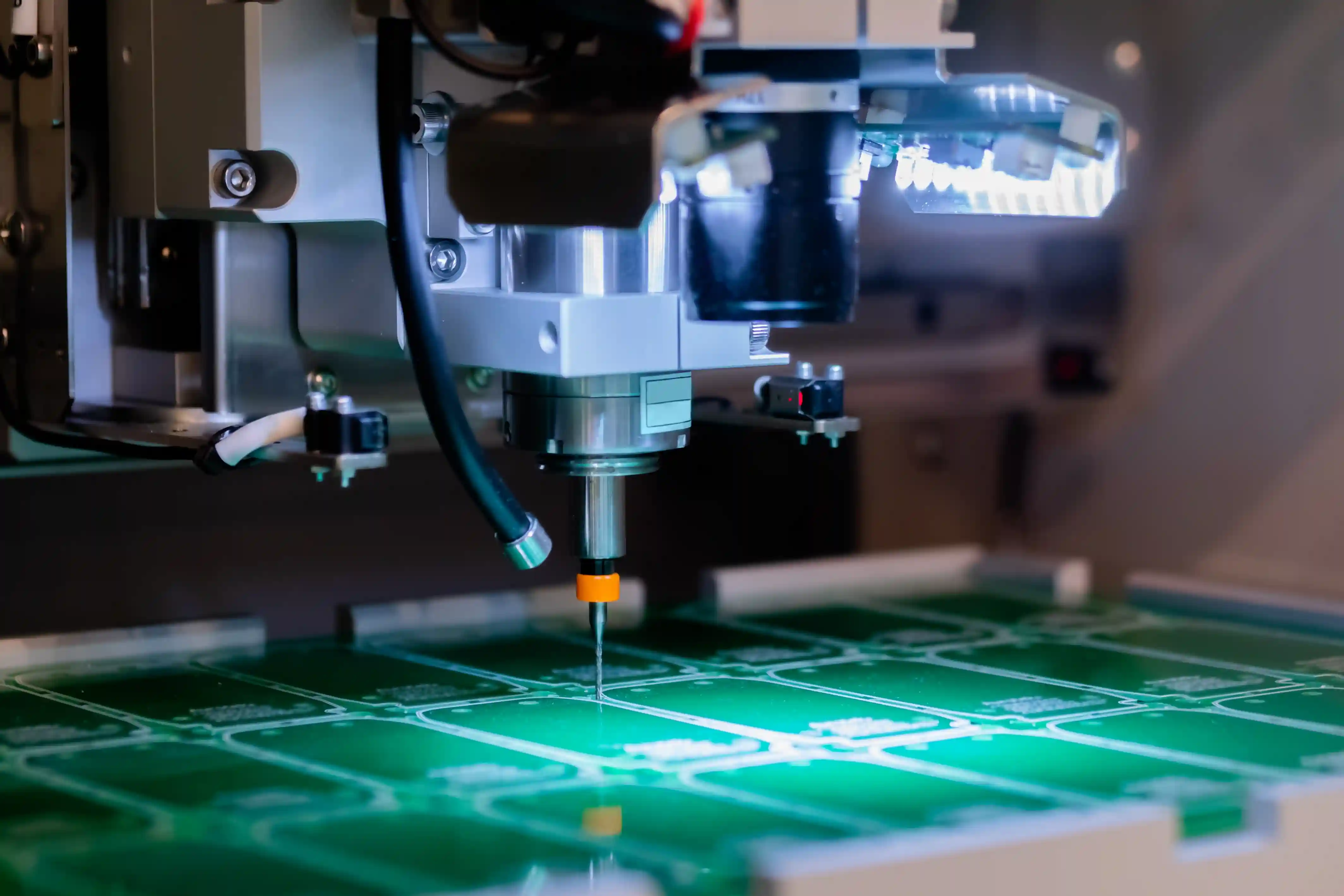 Castellated Holes PCB: Guía DFM para Módulos SMT