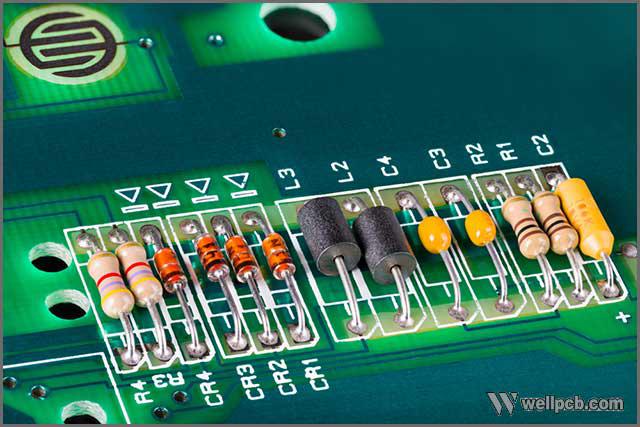 Montaje de placas de circuito impreso 5